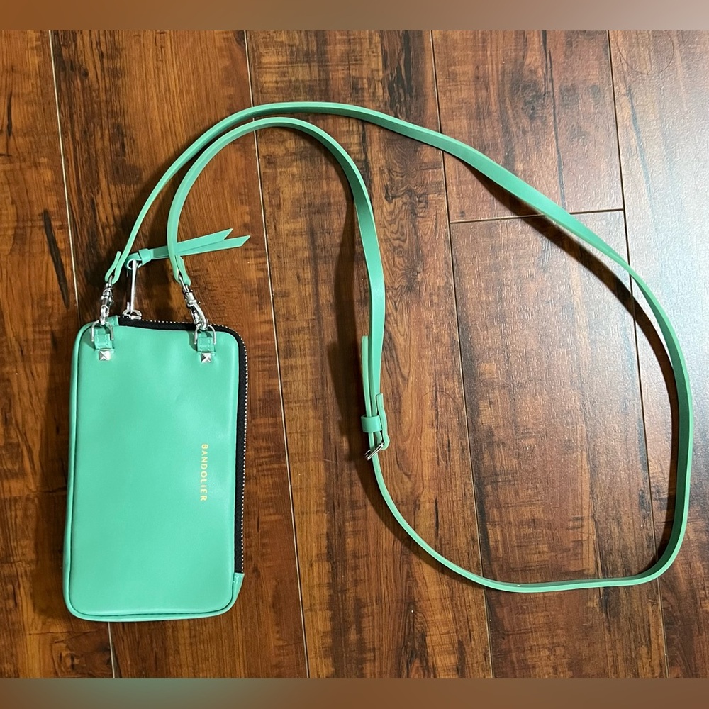 BANDOLIER EXPANDED POUCH